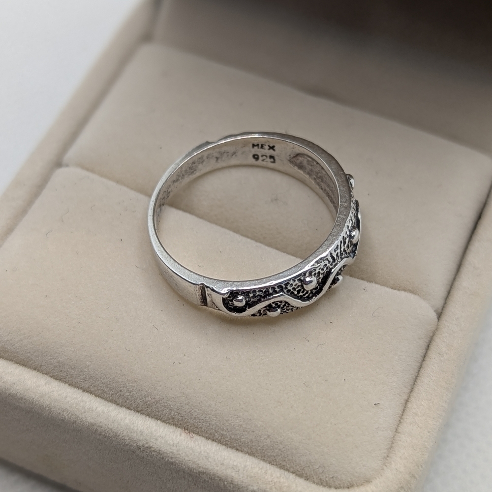 925 Silver Women's Ring - Picture 2 of 3